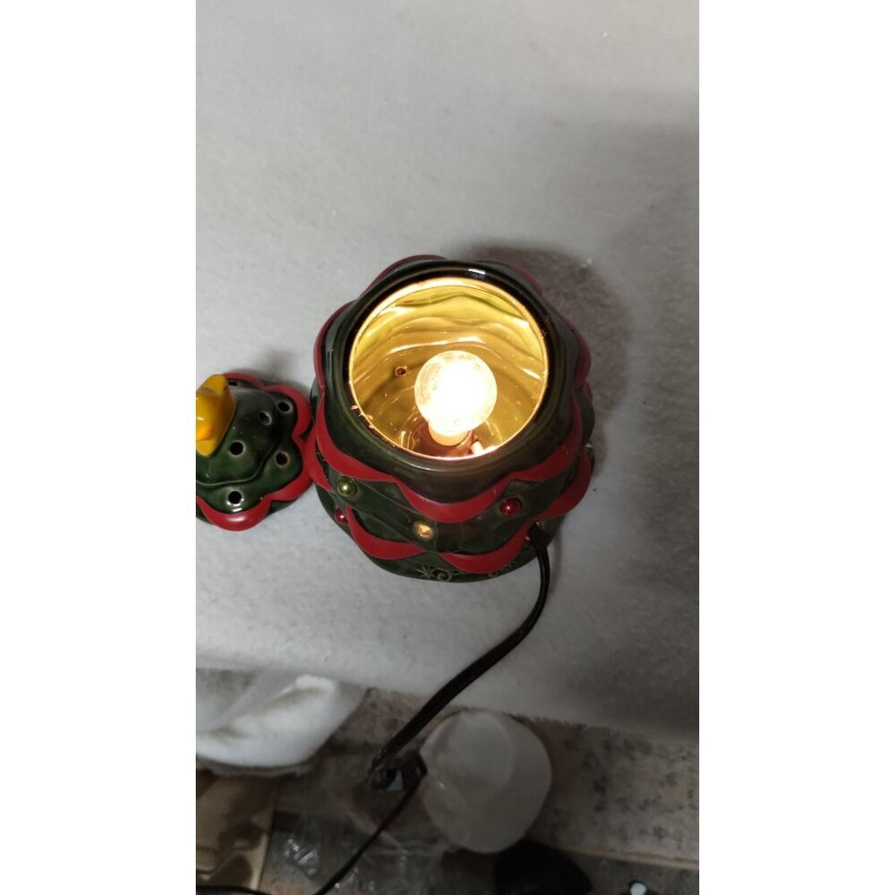 Ceramic Scentsy Christmas Tree Premium Warmer With Star Topper & Colorful Bulbs - Picture 7 of 13